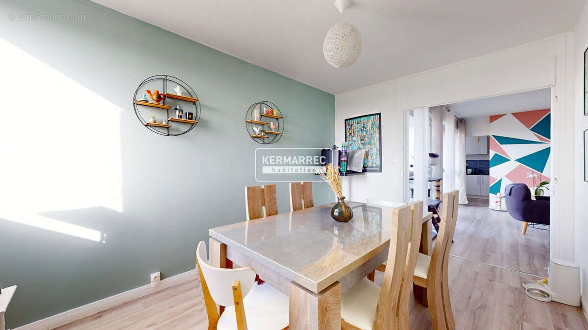 Appartement à REZE