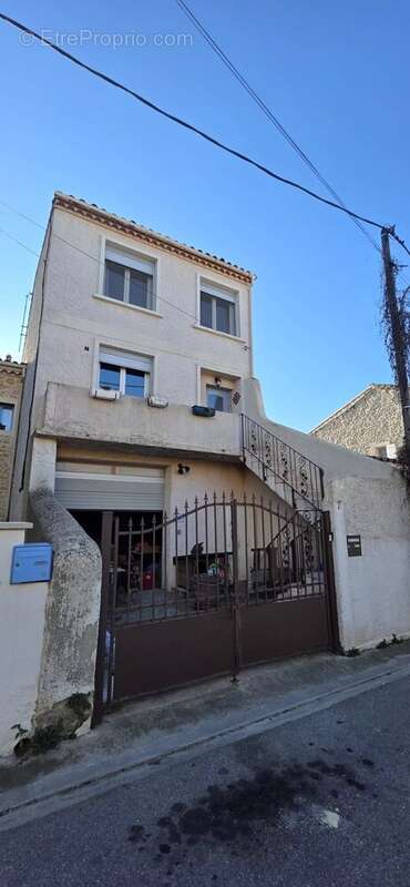 Maison à MOUSSAN