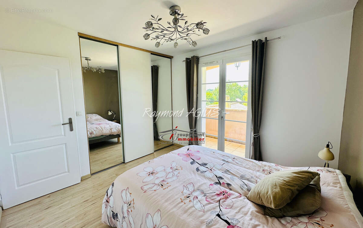 Propriété équestre exceptionnelle avec 5 chambres, piscine chauffée et plus de 6 hectares de terrain - photo 17