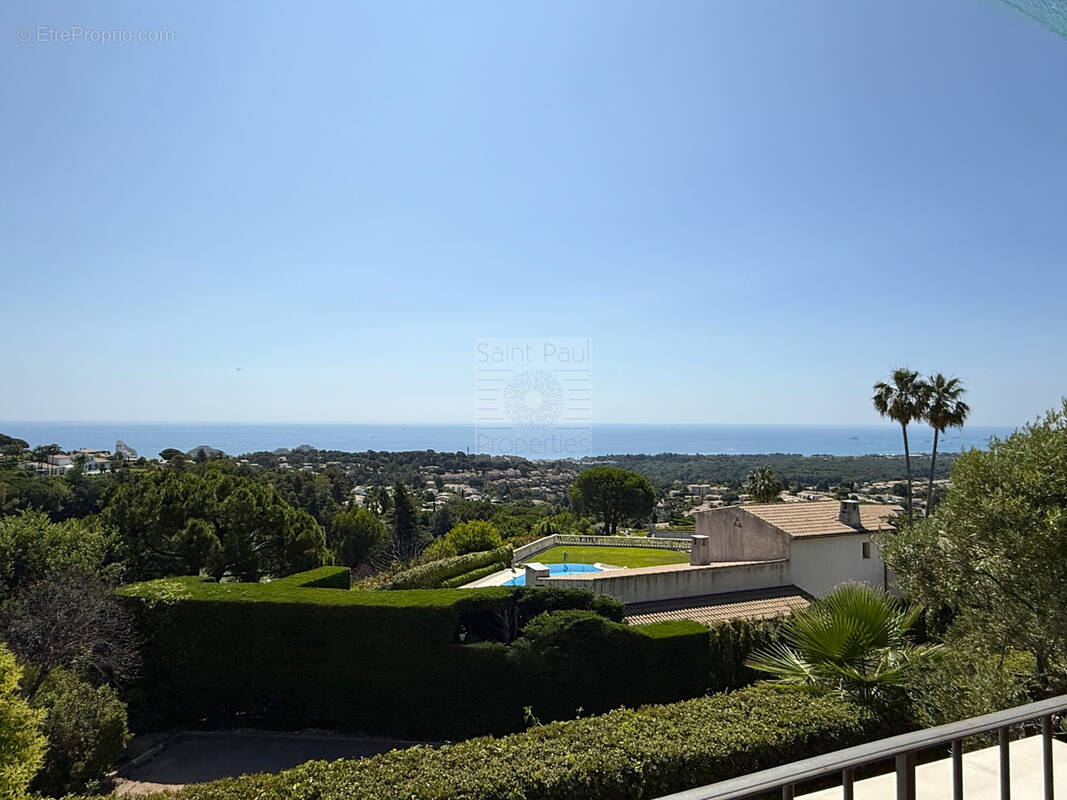 Appartement à VILLENEUVE-LOUBET
