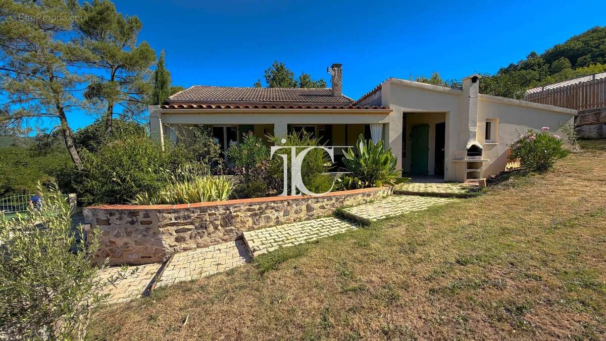 Maison ancienne de caractère avec piscine et garage - photo 5