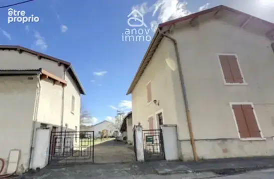 Maison de village avec dépendances et beau terrain   fort po - photo 2