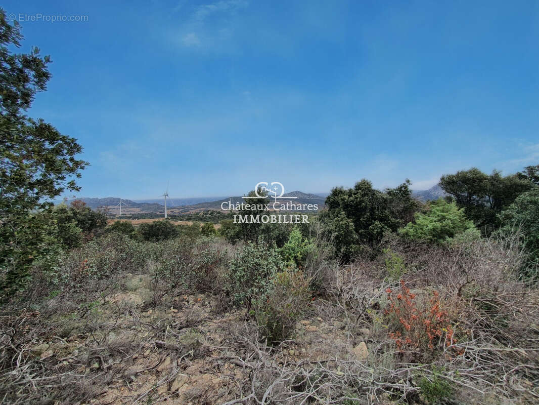 Terrain à LESQUERDE