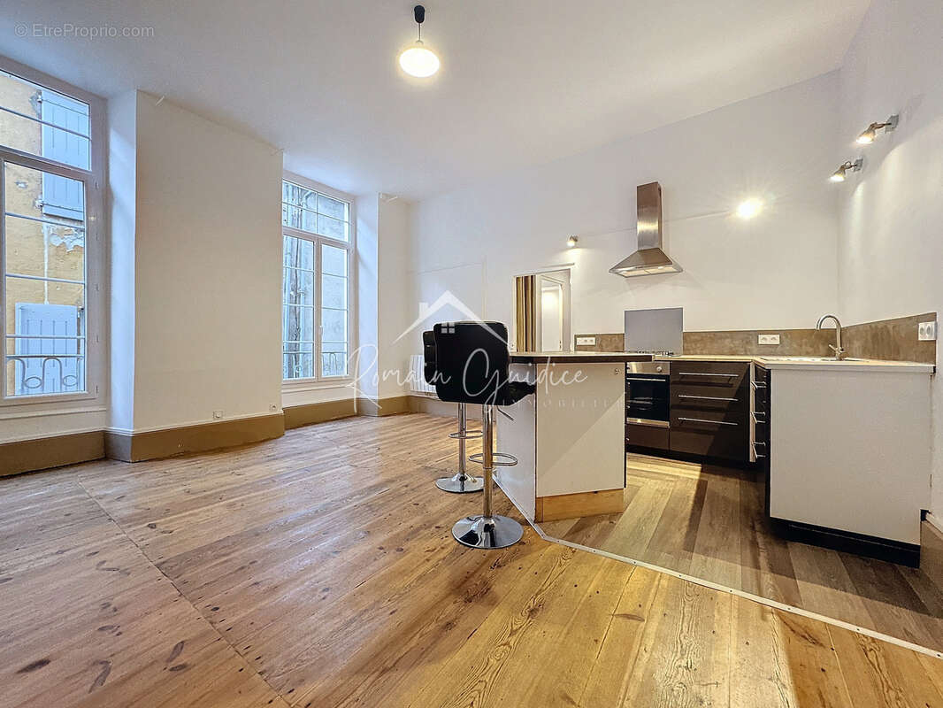 Appartement f2 bis 54 m2 hypercentre millau - photo 4