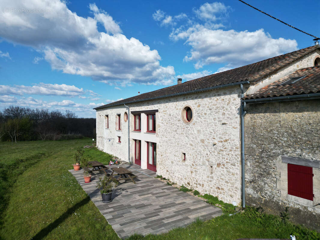Maison à MONSEGUR