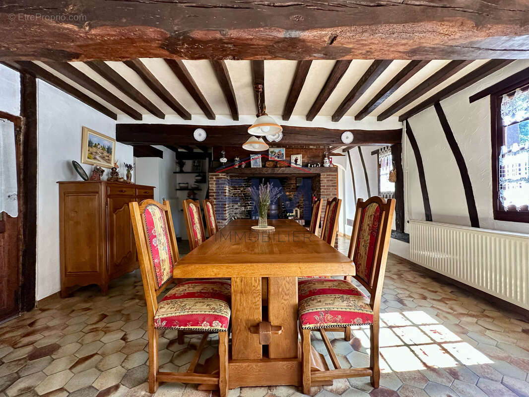 Maison à NEUFCHATEL-EN-BRAY