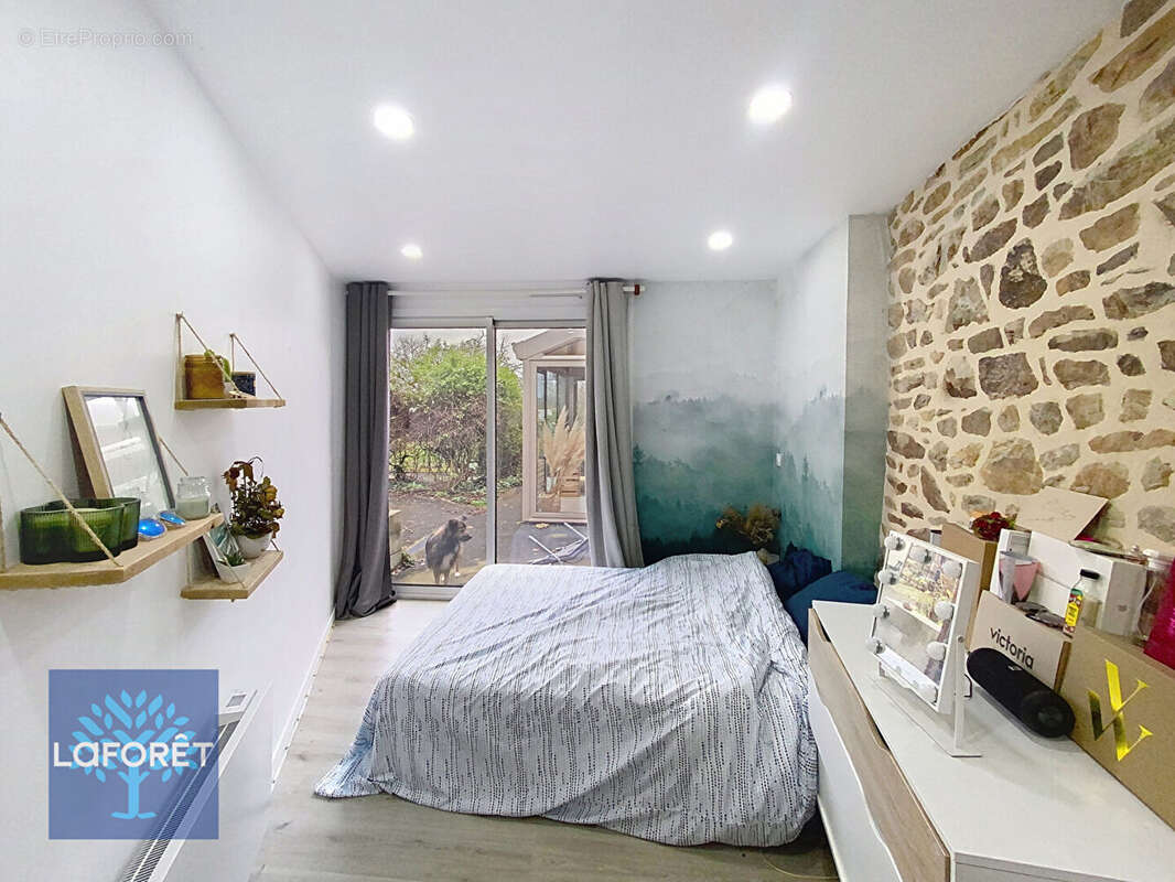 Maison à SAINT-CHRISTOPHE-DES-BOIS