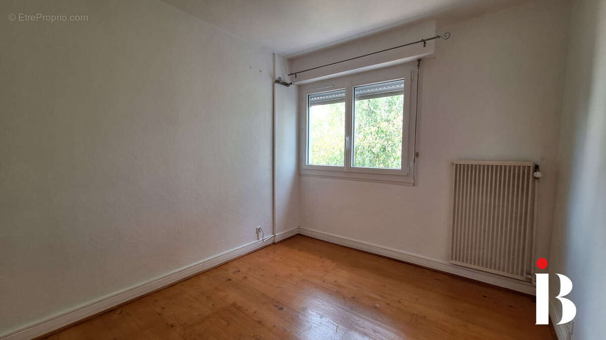 Appartement  84 m² - Balcon - photo 4