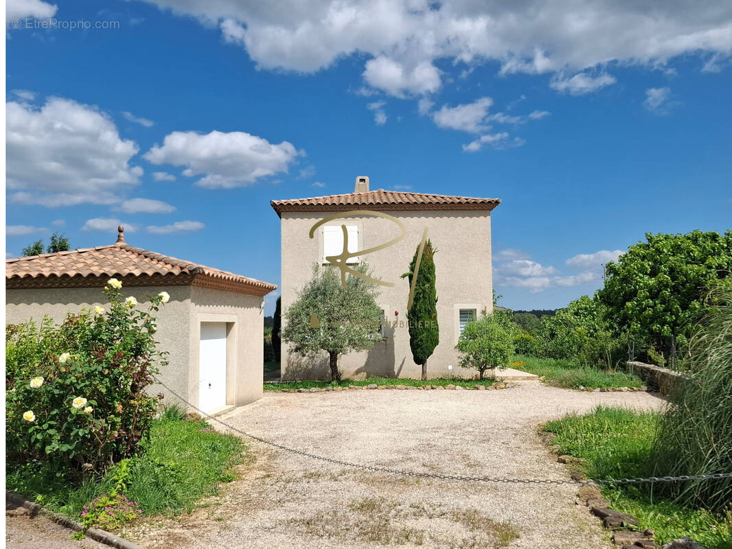 Maison à SAINT-PAUL-LE-JEUNE
