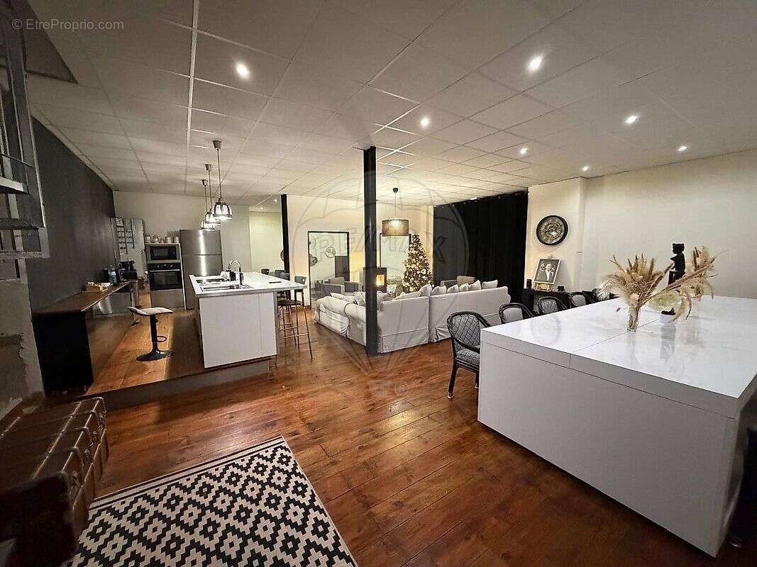 Maison à BAZOCHES-LES-BRAY