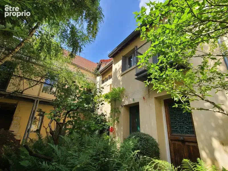 Maison 6 pièces 138 m² à vendre à Rueil-Malmaison (92500) - photo 4