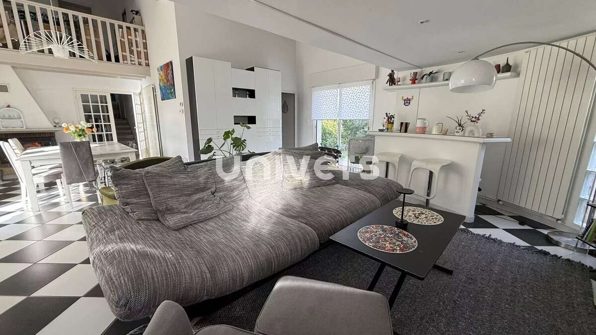 Maison à BOURG-LES-VALENCE