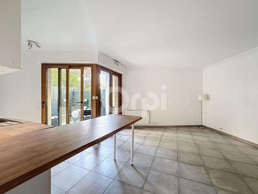 Appartement à LE PERREUX-SUR-MARNE