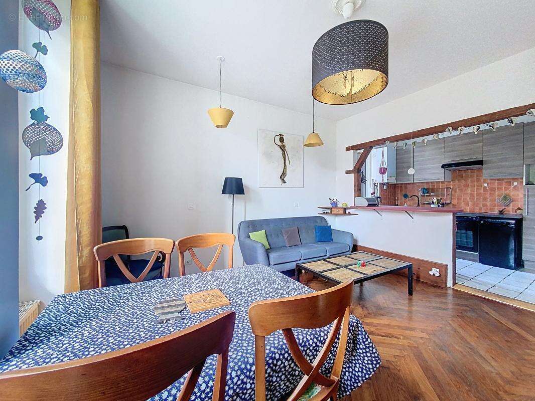 Appartement à VENISSIEUX