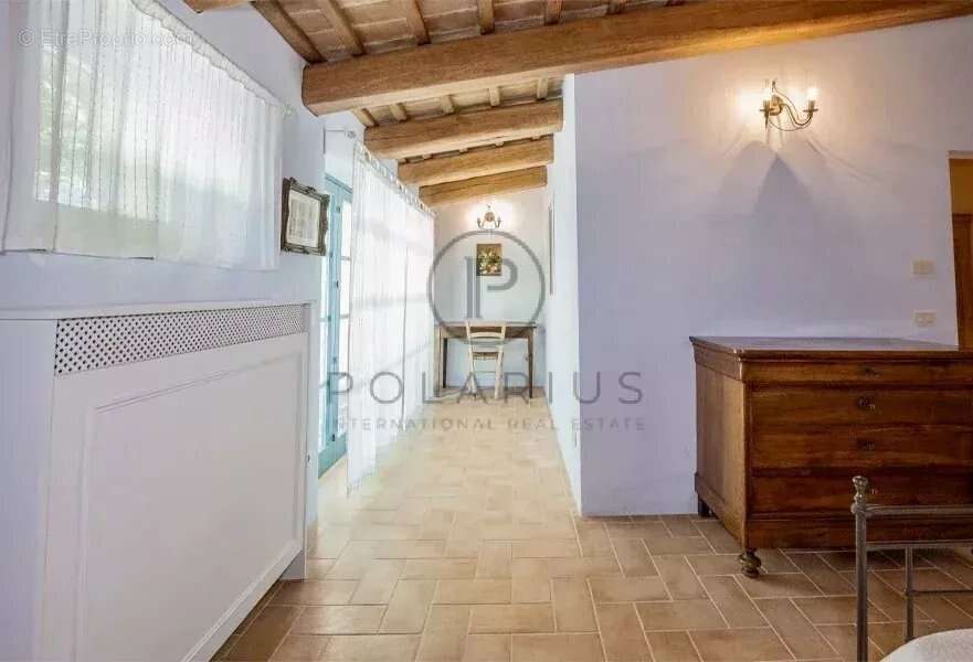 Ferme avec appartements, laboratoire de transformation et boutique à la ferme — Le Marche - photo 34