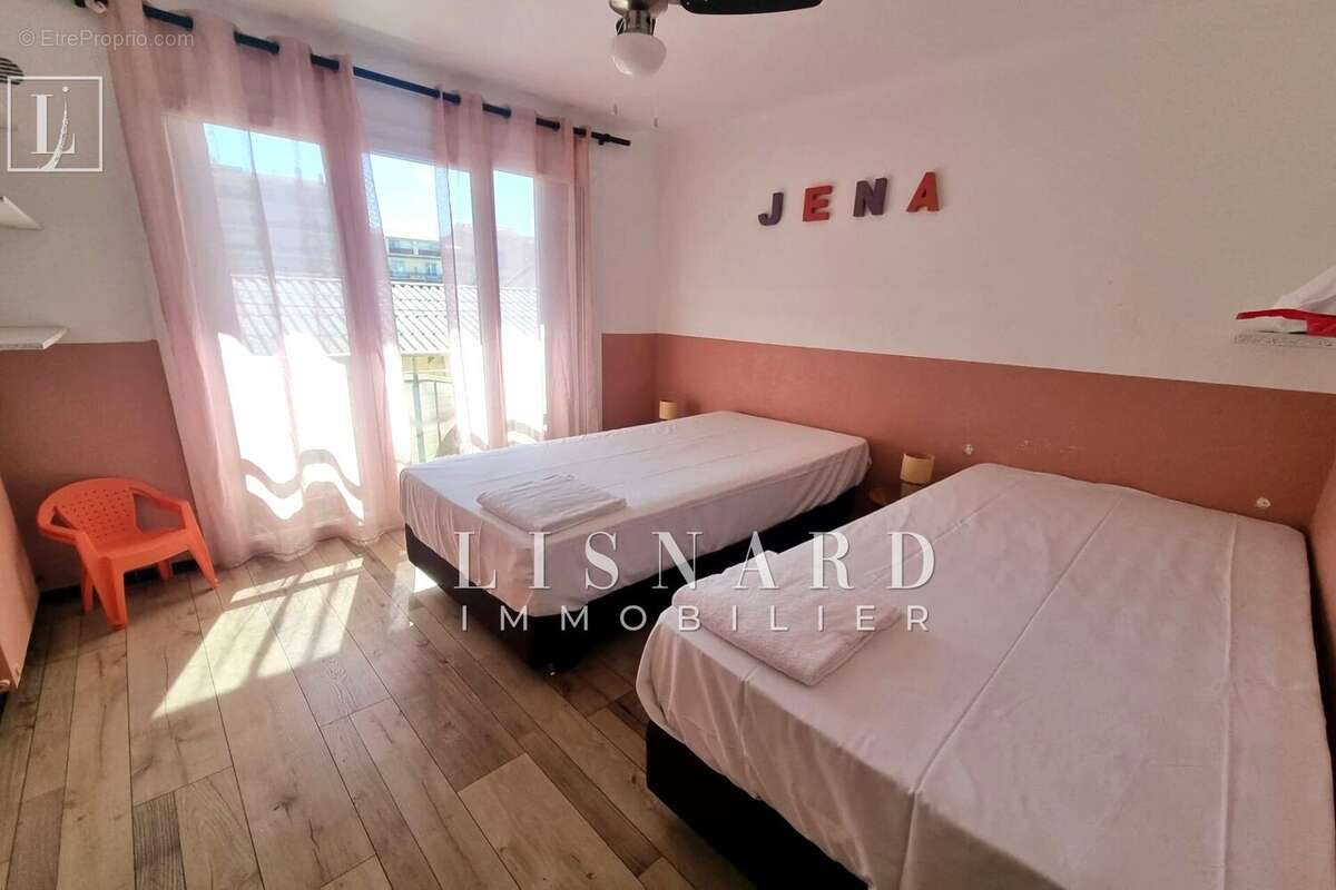 Appartement à VALLAURIS