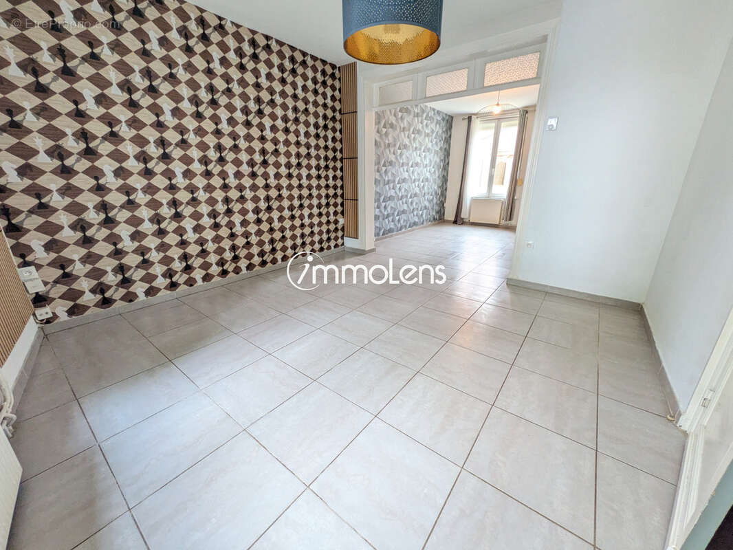 Maison 100 M2 - 3 chambres avec jardin   Hénin-Beaumont - photo 2