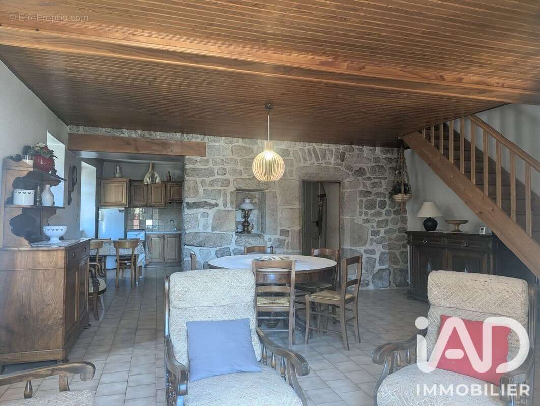 Maison 87 m² à Lalouvesc  - photo 6