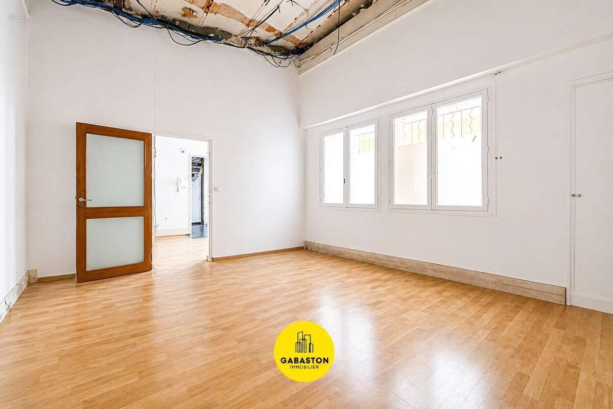 Appartement à MARSEILLE-6E