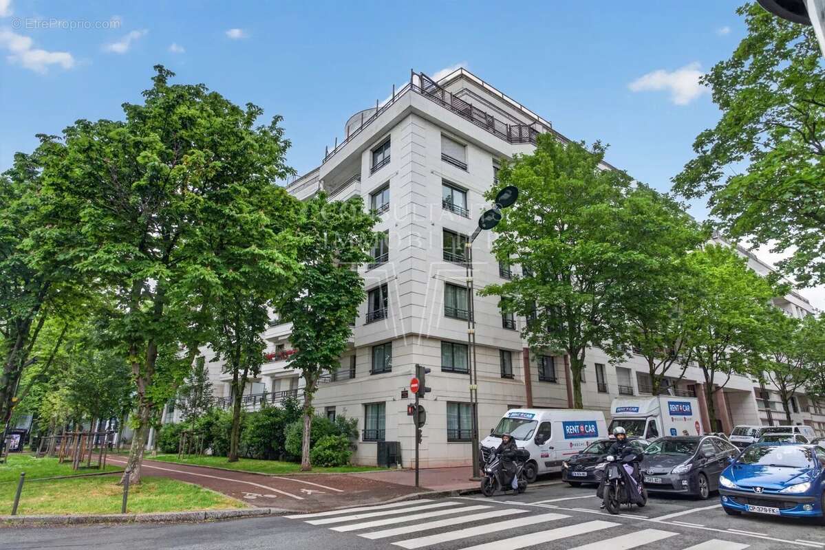 Appartement à LEVALLOIS-PERRET
