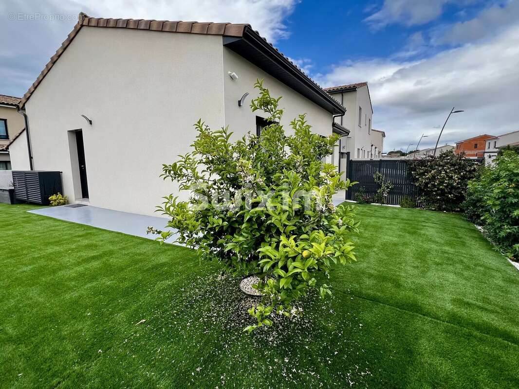 Maison à VIAS