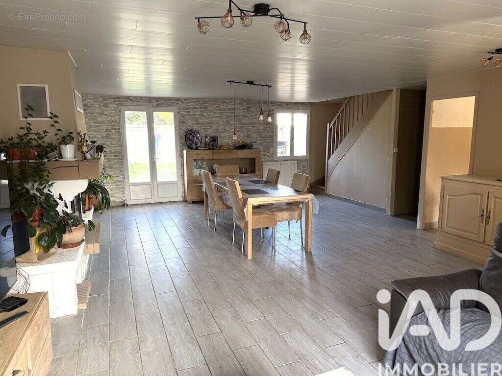 Photo 3 - Maison à MACHAULT