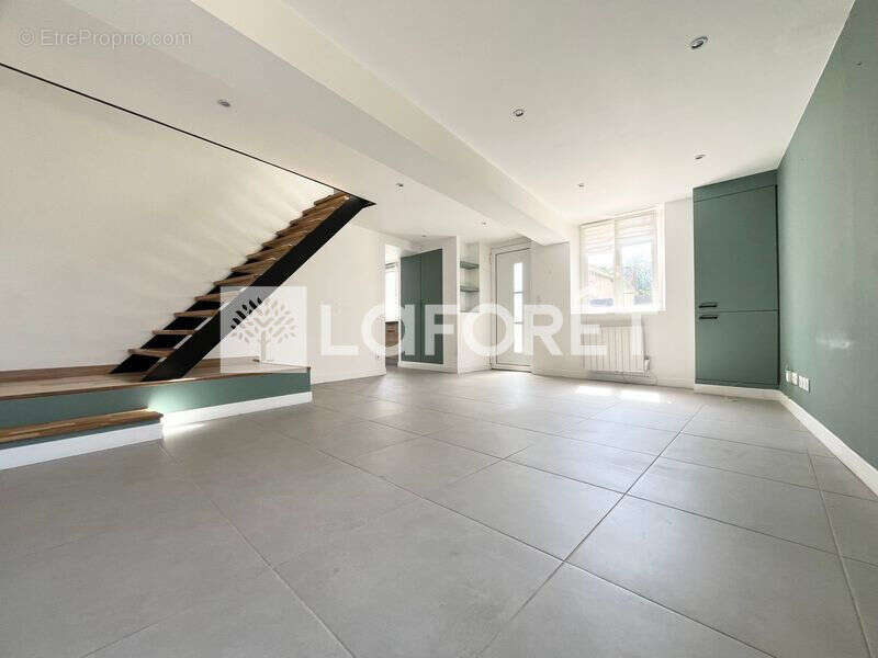 Maison Ully Saint Georges 4 pièce(s) 84 m2 - photo 2