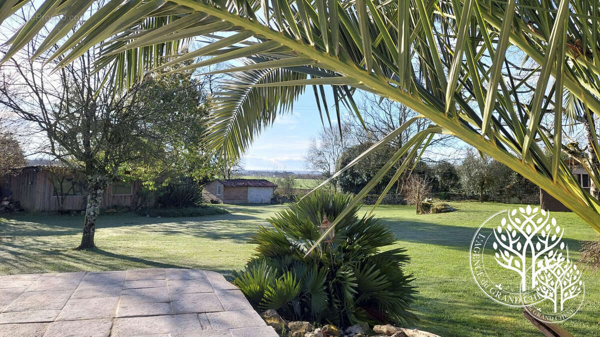Maison à SAINT-SAVINIEN