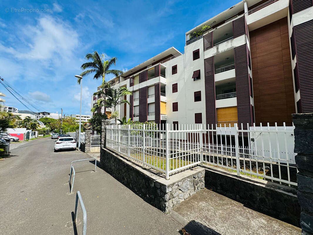 Appartement à SAINT-DENIS