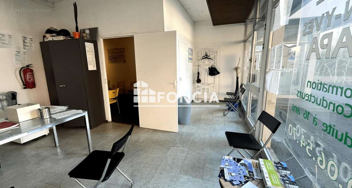 Commerce à LA MADELEINE