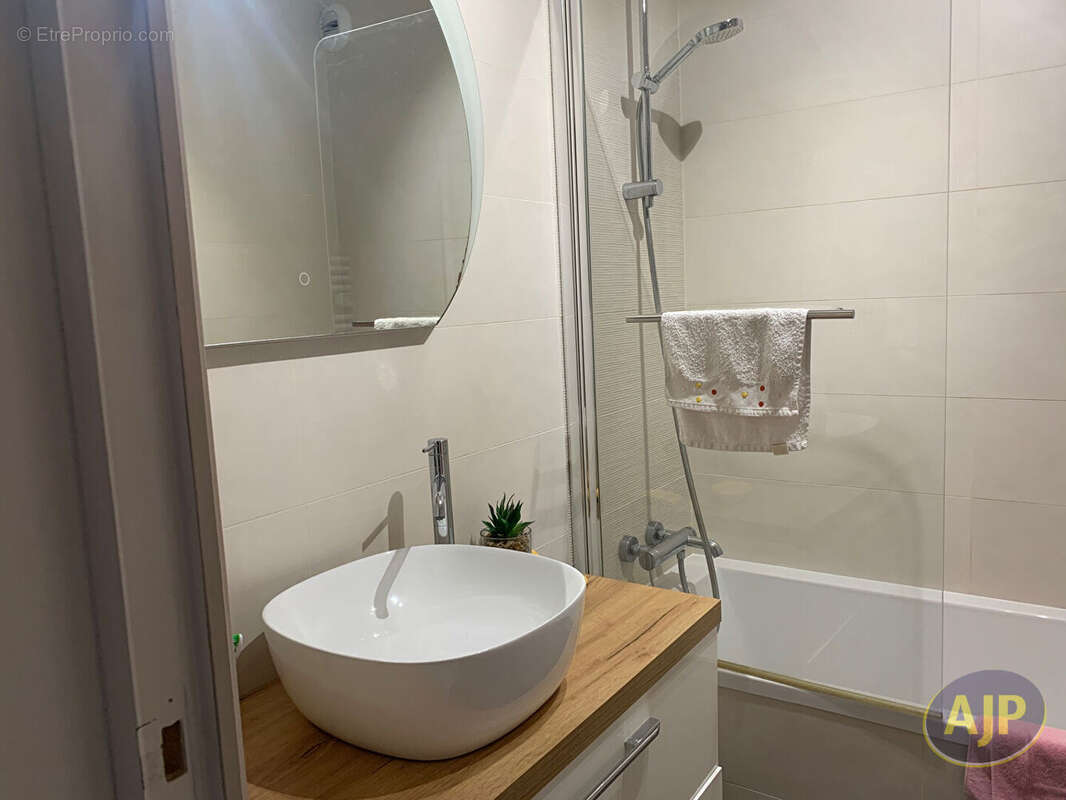 Appartement à SAINT-SEBASTIEN-SUR-LOIRE