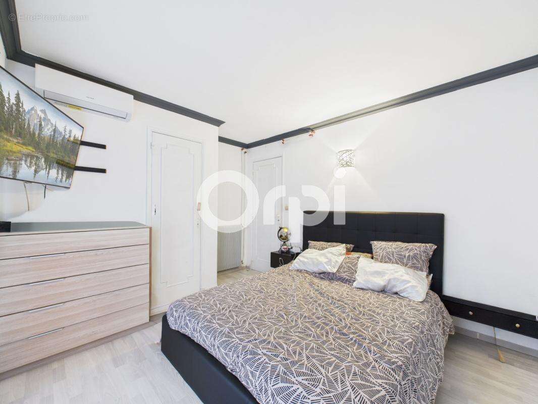 Appartement à MANDELIEU-LA-NAPOULE