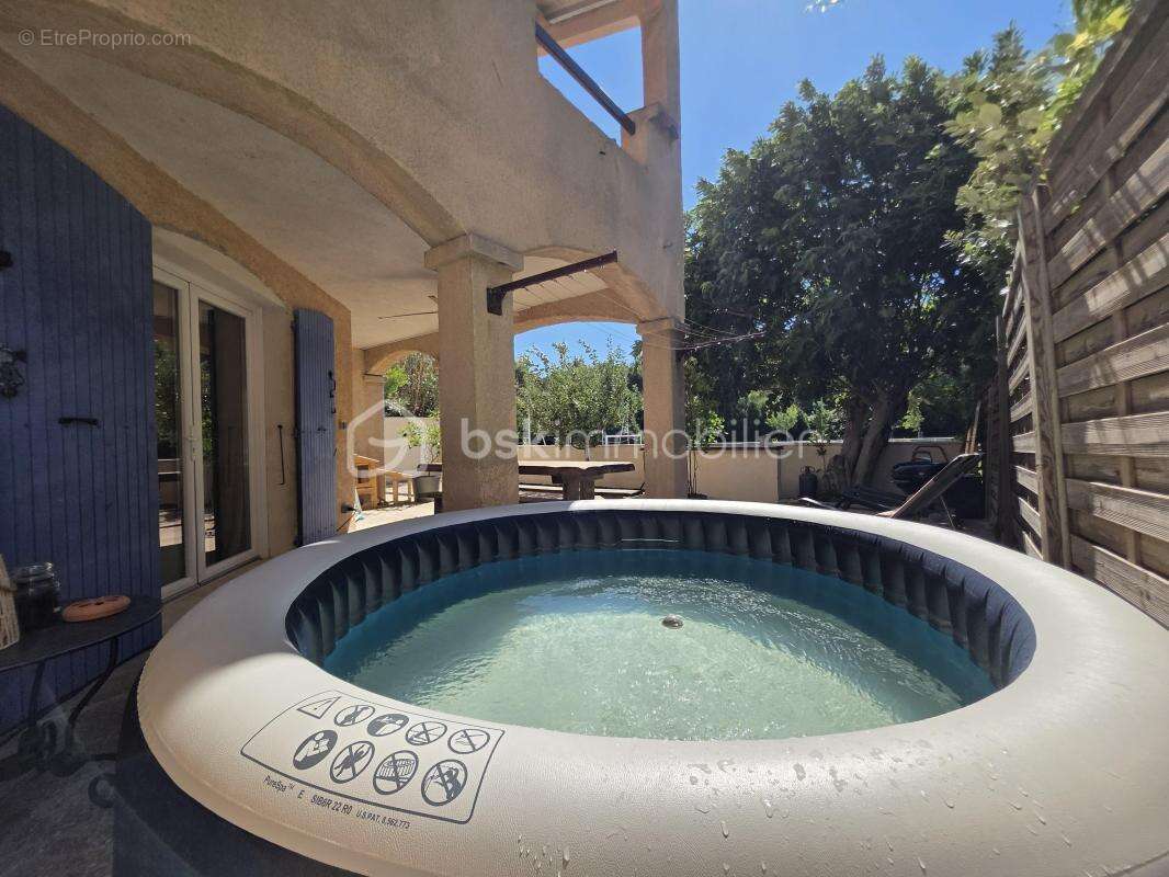 Appartement à PARADOU