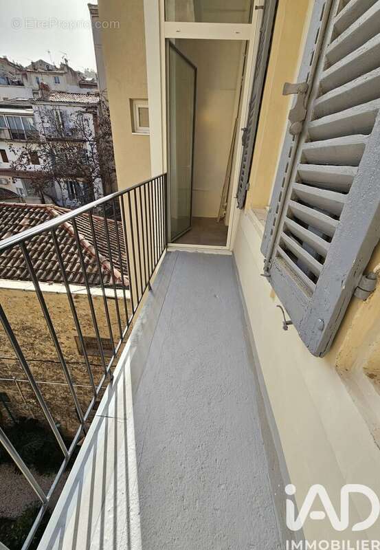 Photo 2 - Appartement à MARSEILLE-1E