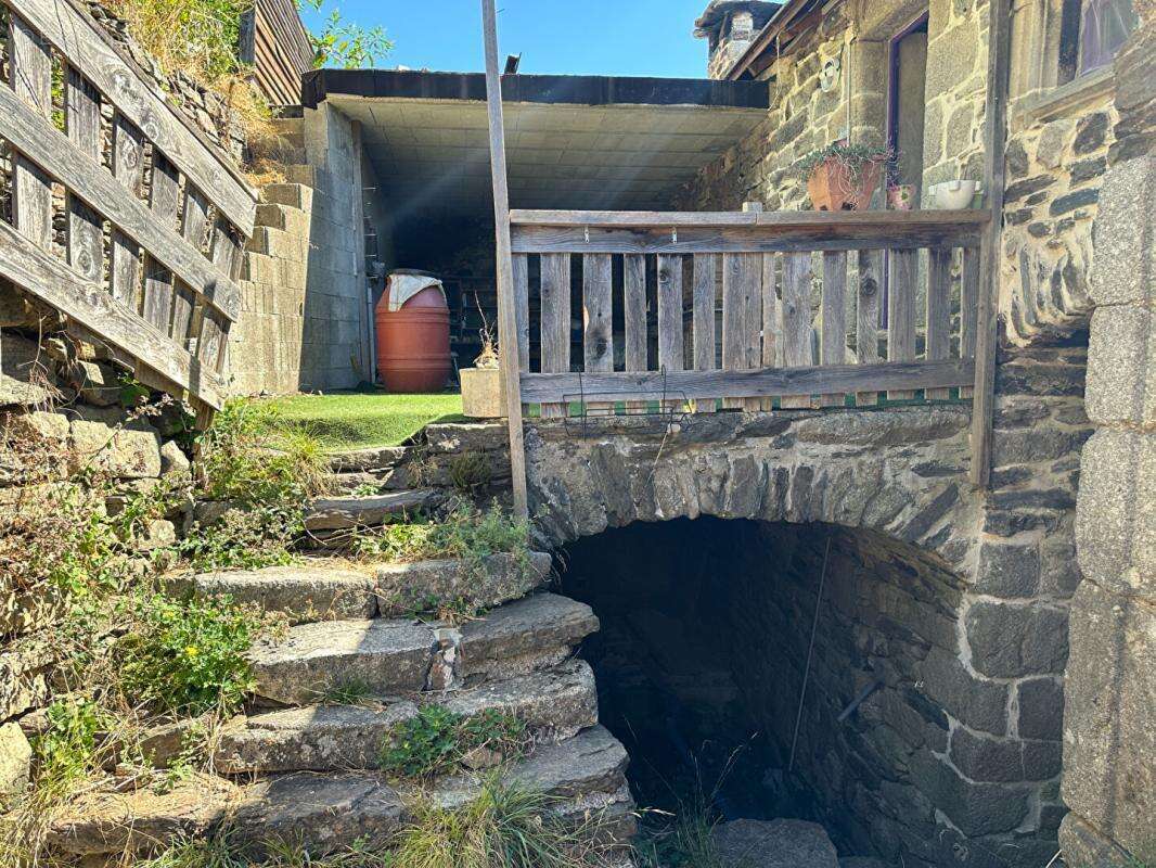 Authentique maison de hameau avec dépendances et vue dégagée - photo 9