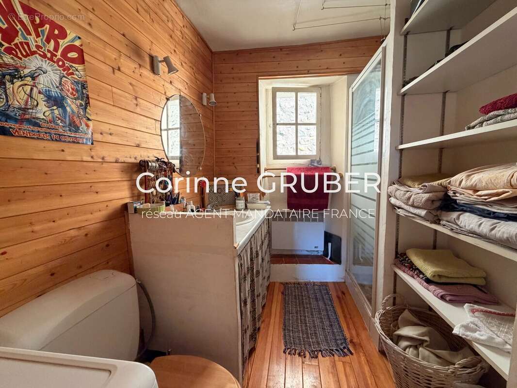 Appartement à THOARD