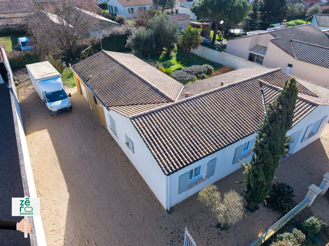 Maison à SAINTE-GEMME-LA-PLAINE