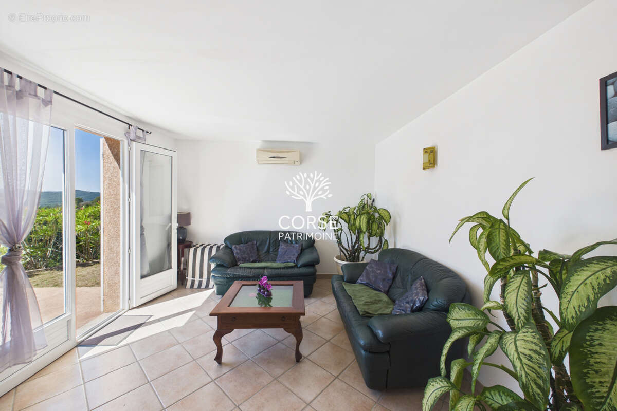 Maison à PORTO-VECCHIO