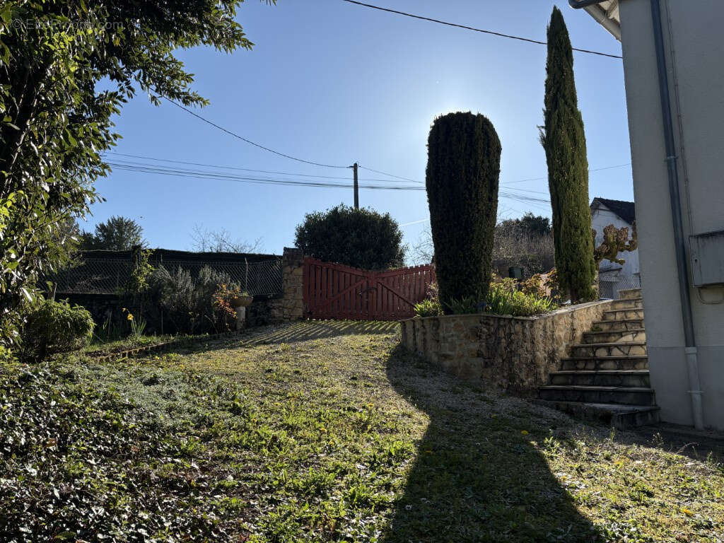 Maison à ARNAC-POMPADOUR