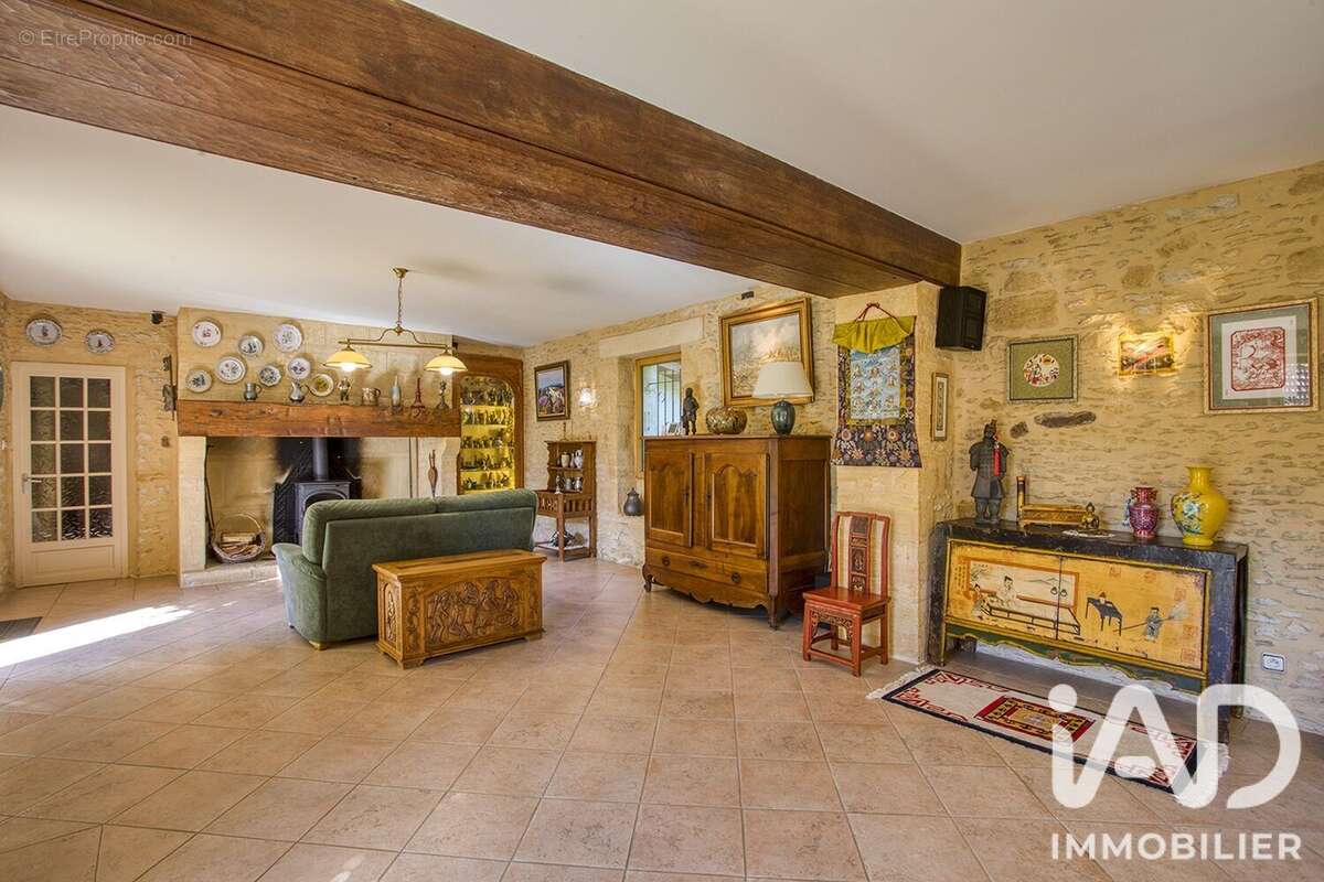 Maison 233 m² à Sarlat-La-Caneda  - photo 4