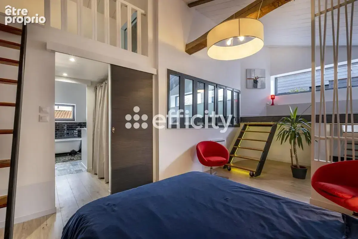 Maison 165 m² à Saint-Xandre  - photo 11