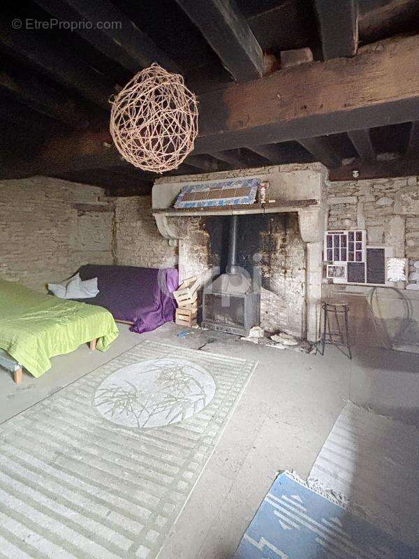 Maison à GIEY-SUR-AUJON