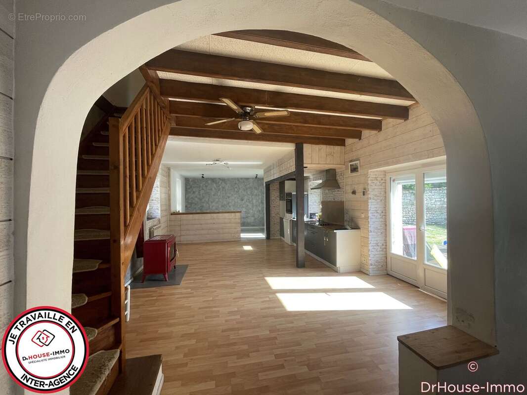 Maison à THURE