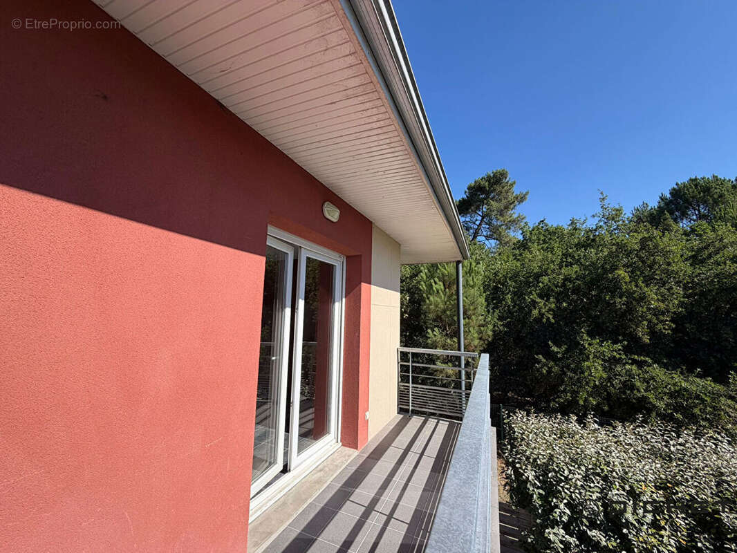 Appartement à MARTIGNAS-SUR-JALLE