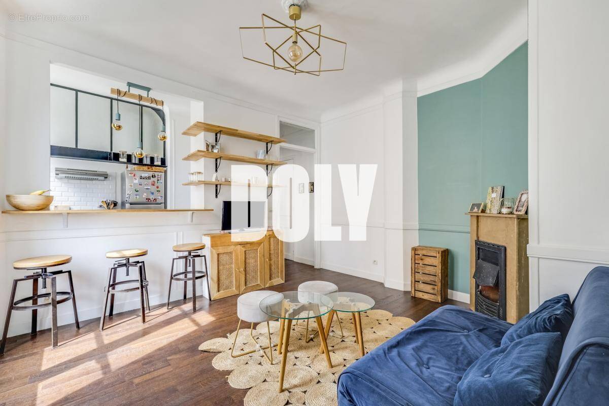 Appartement à COURBEVOIE