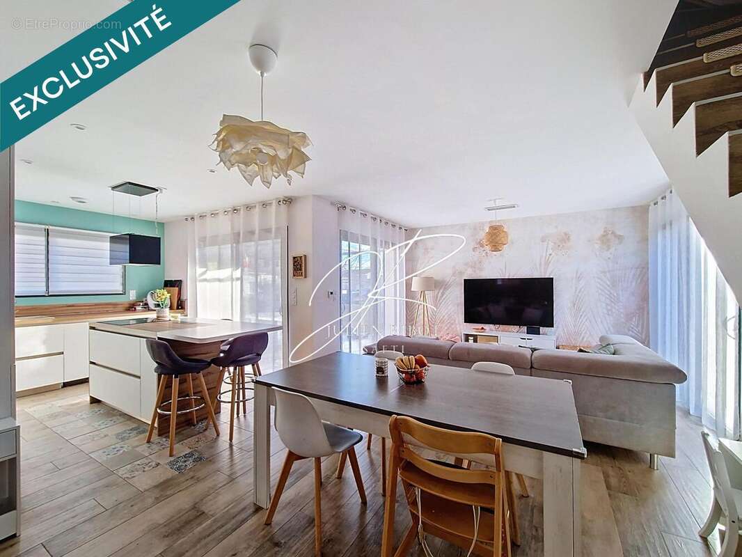 Photo 2 - Maison à SAUVIAN