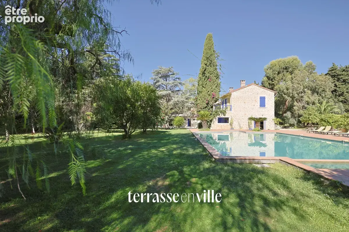 Bastide 400m2 - parcelle 2600m2 - piscine - dependances - 990 000€ - photo 2