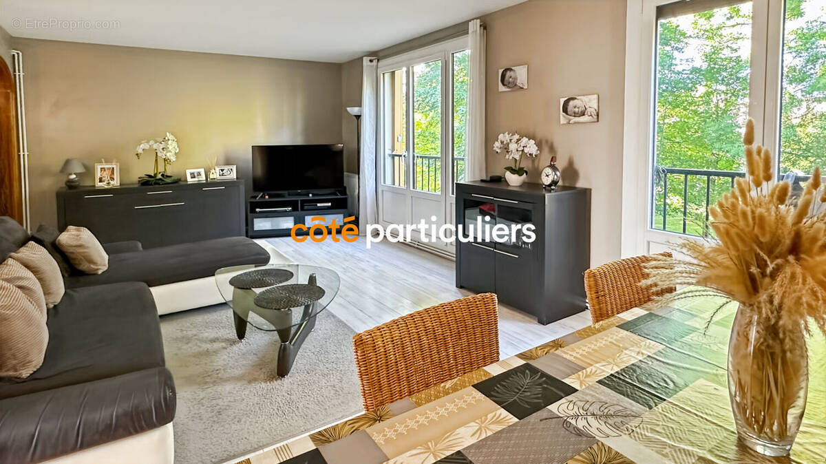 Appartement à BRIE-COMTE-ROBERT