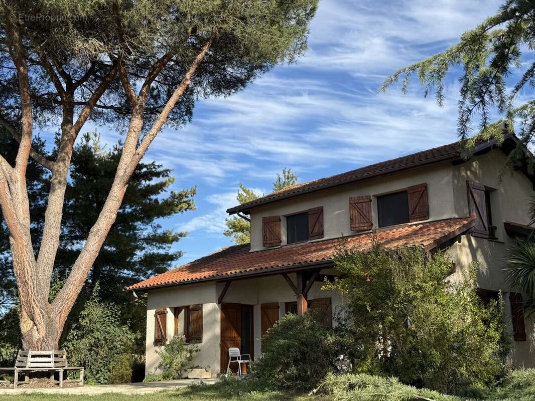 Maison à TRIE-SUR-BAISE
