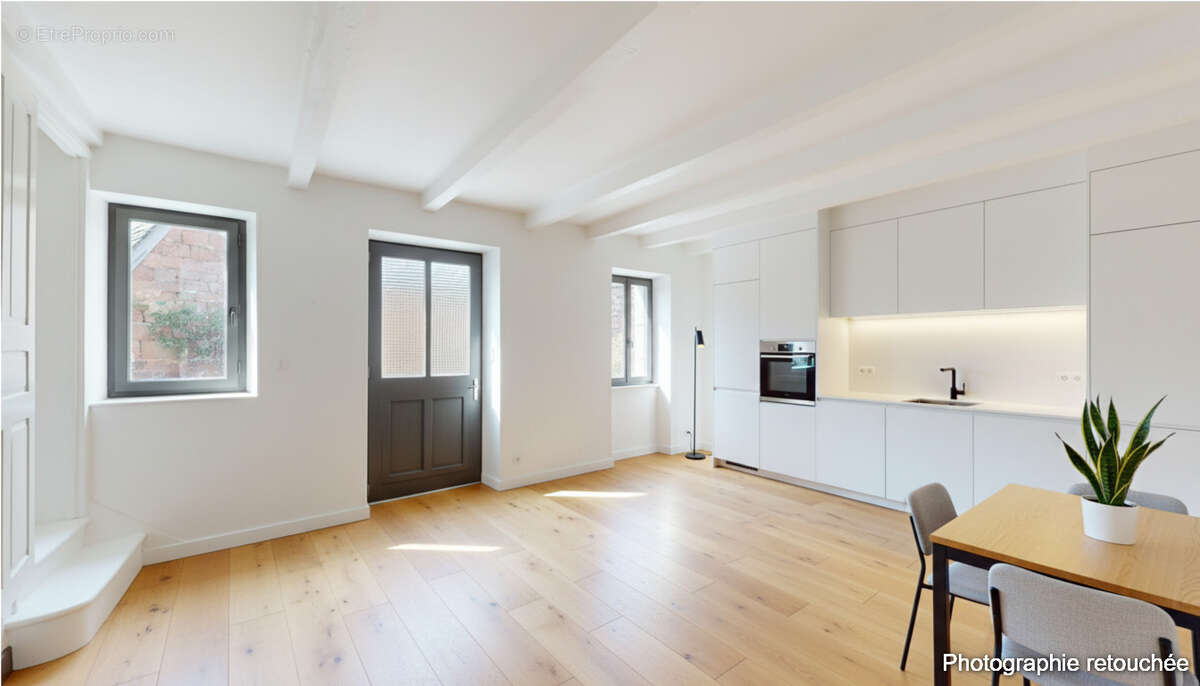 Maison à Rénover de 166 m² + Grange + 100 m² de combles aménageables - photo 4